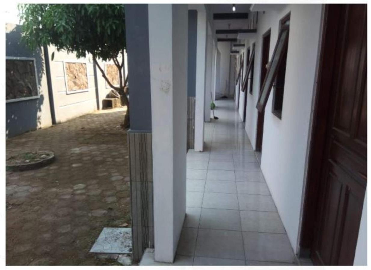 Griya Anugerah Ξενοδοχείο Mojokerto Εξωτερικό φωτογραφία